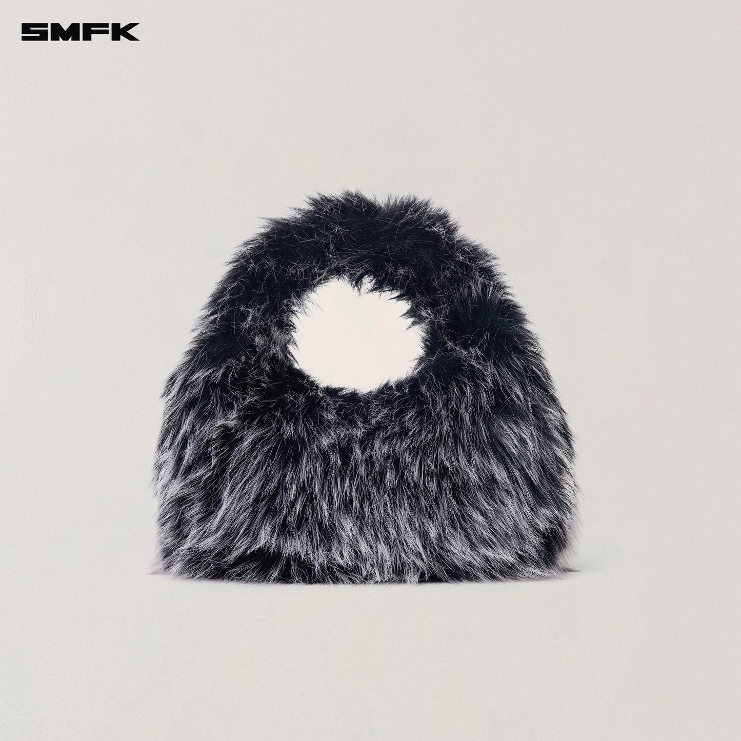 COMPASS COBBLE FURRY BAG/SMALL/ SILVER FOX