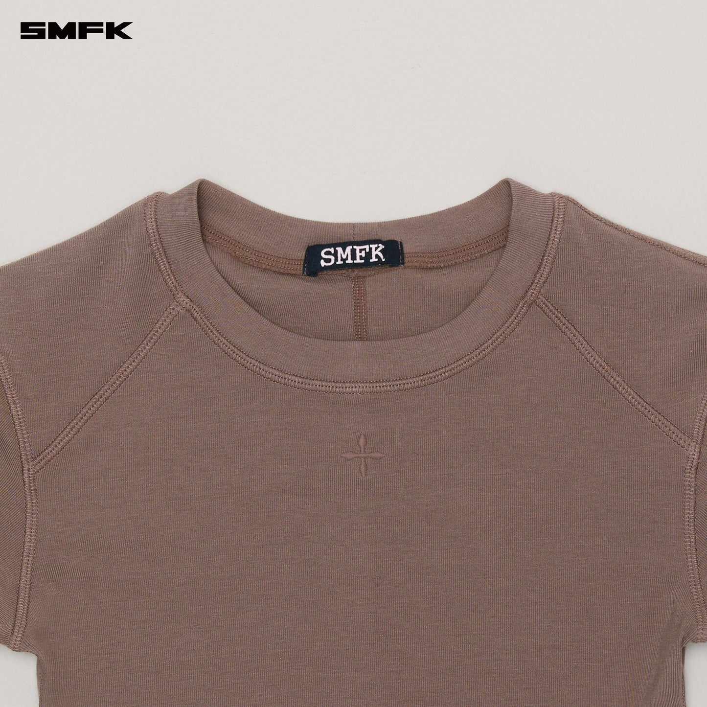 Compass Rush Slim Fit Tee_Dark Skin Tone