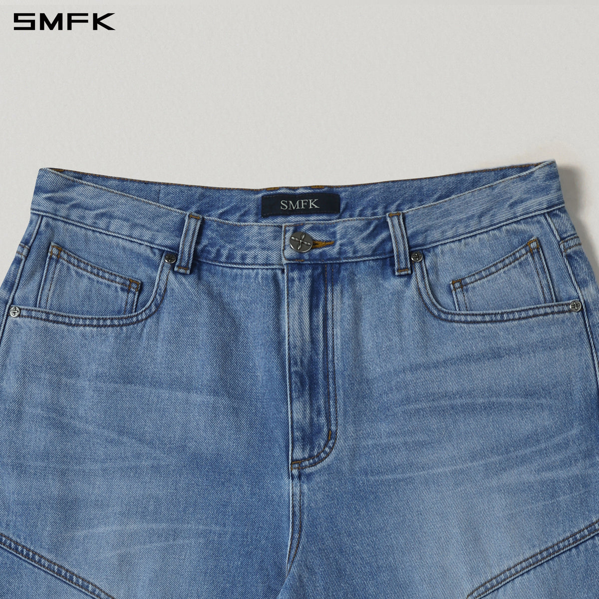 MIRAGE MODE FLARED DENIM PANTS/COTTON/W SKY BLUE