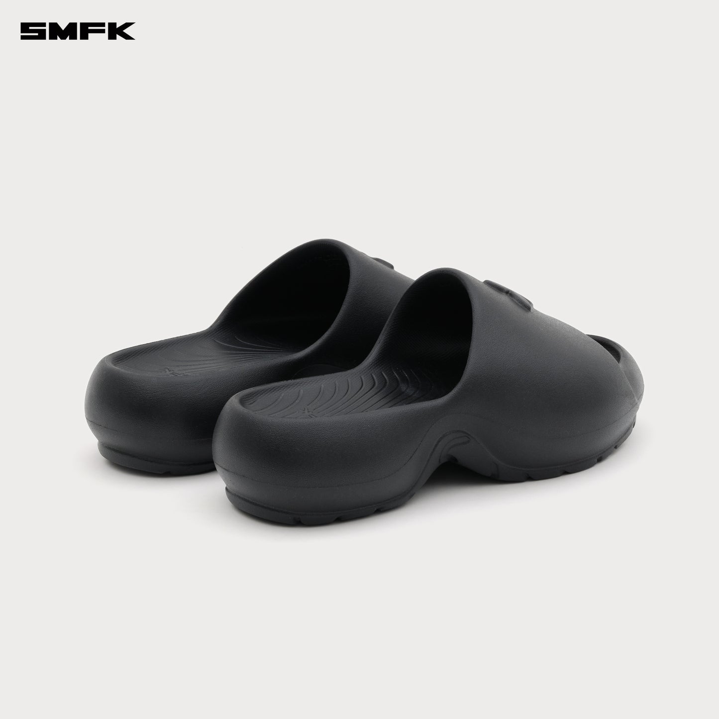 FUTURE RIPPLE future one-piece slipper Women's Shoes Wilderness Black