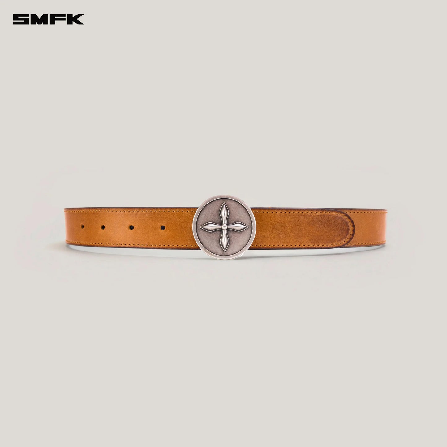COMPASS CIRCULAR BADGE HANDCRAFT PATINA LEATHER BELT CARAMEL PATINA