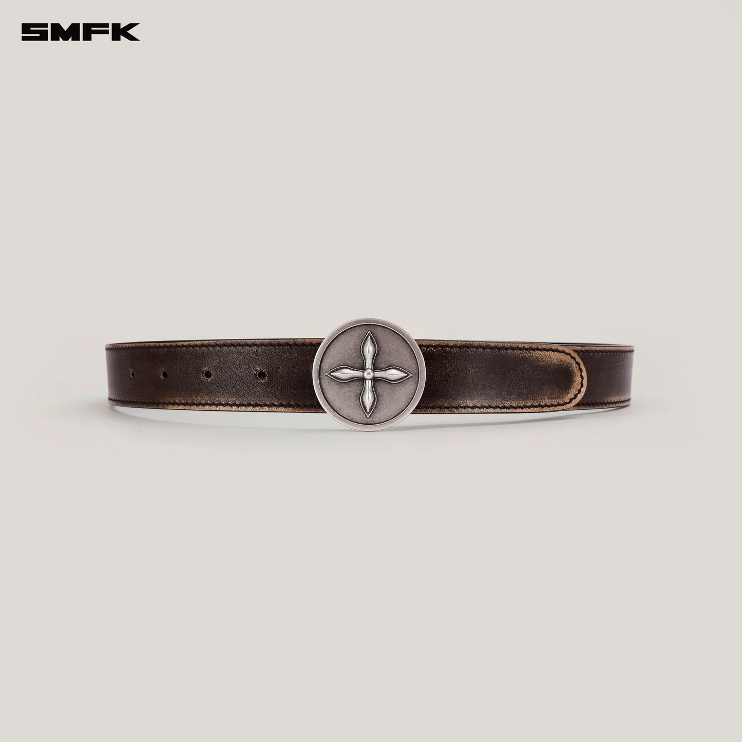 COMPASS CIRCULAR BADGE HANDCRAFT PATINA LEATHER BELT CARAMEL PATINA