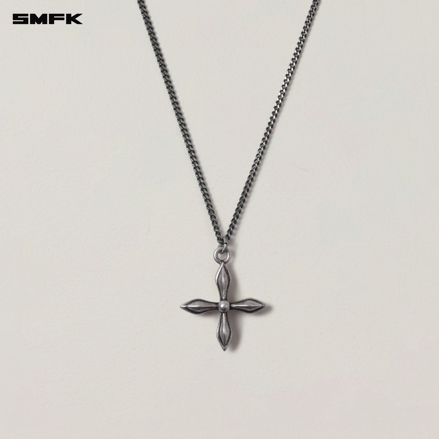 COMPASS PERMANENT BADGE METAL NECKLACE / ANTIQUE SILVER