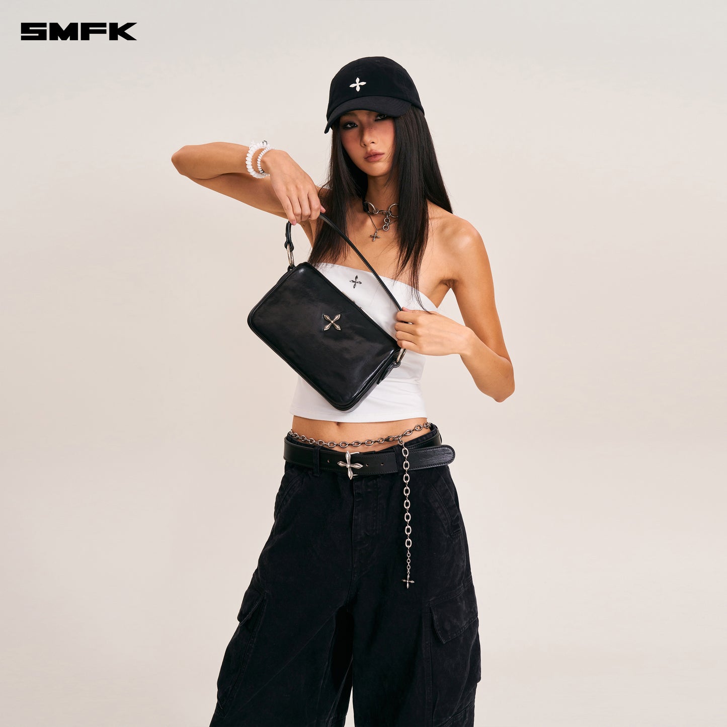 COMPASS BADGE HANDCRAFT HORSE LEATHER SHOULDER/MEDIUM/ WILD BLACK