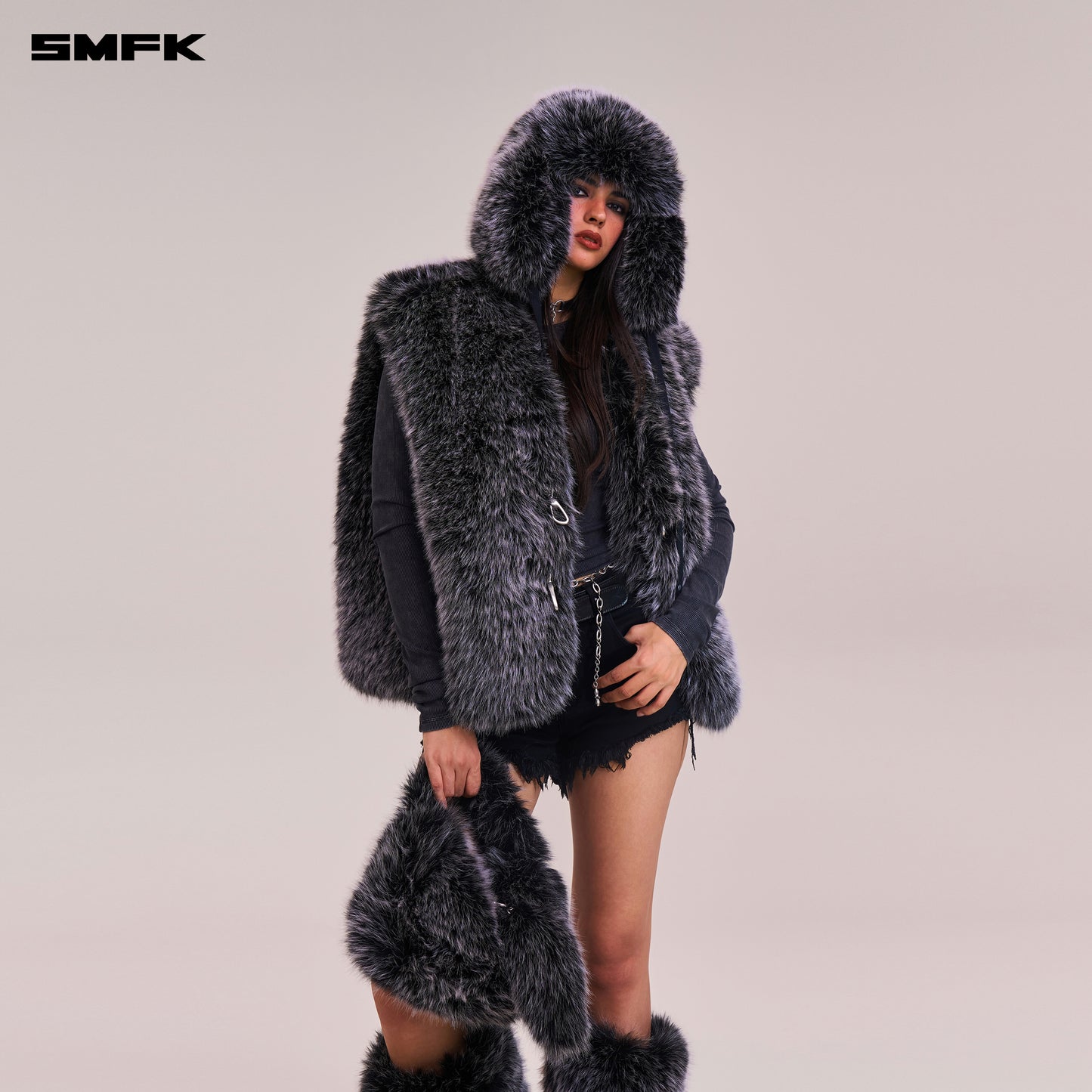 COMPASS COBBLE FURRY BAG/SMALL/ SILVER FOX