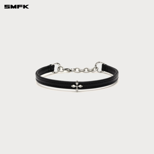 Compass Cross Leather Choker In Black