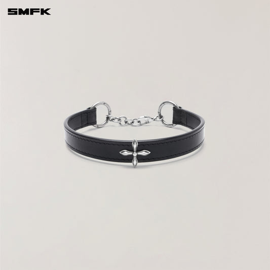 COMPASS RIVET HANDCRAFT HORSE LEATHER CHOCKER/M/WILD BLACK