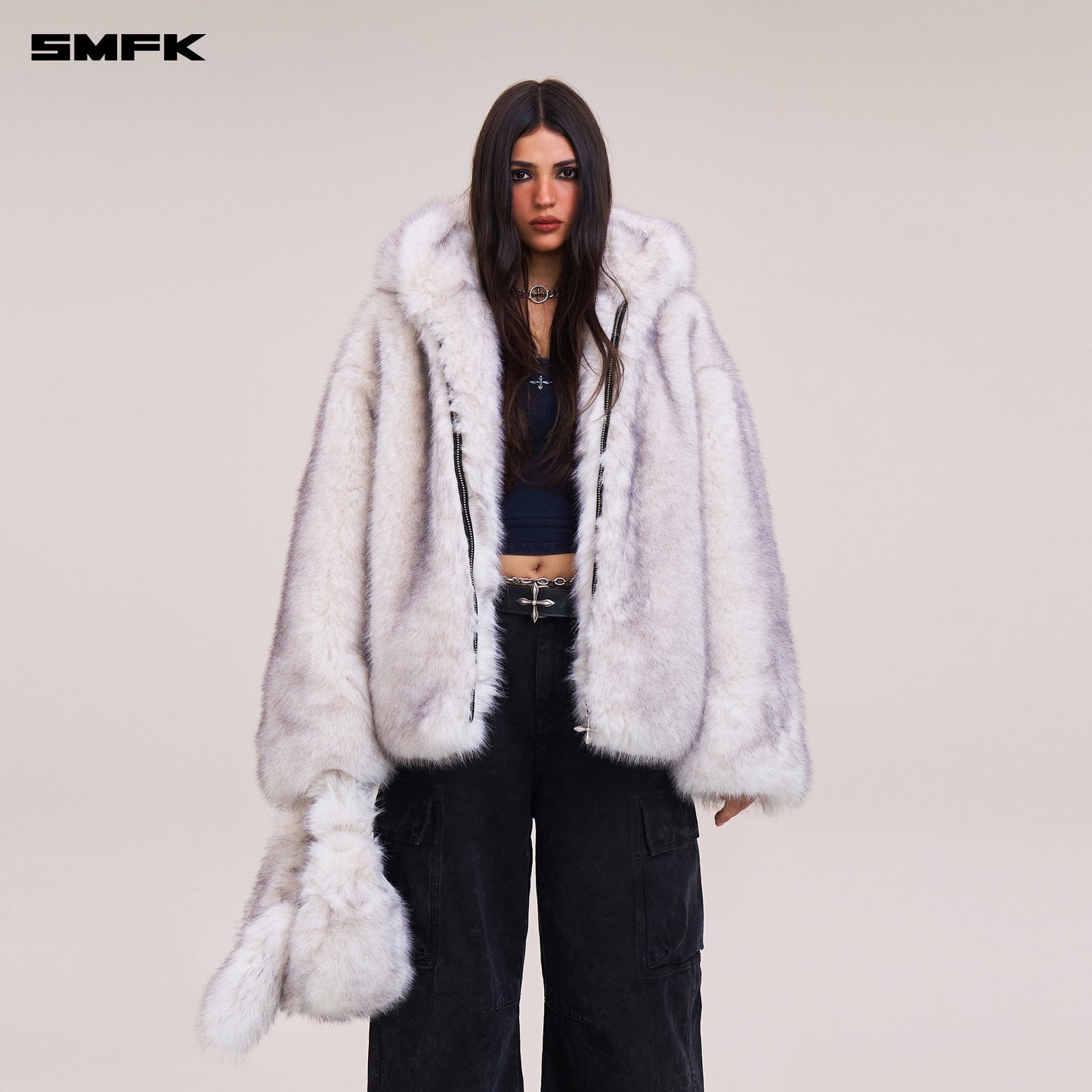COMPASS MODE WASTELAND FURRY LOOSE HOODIE/ ARCTIC FOX WHITE