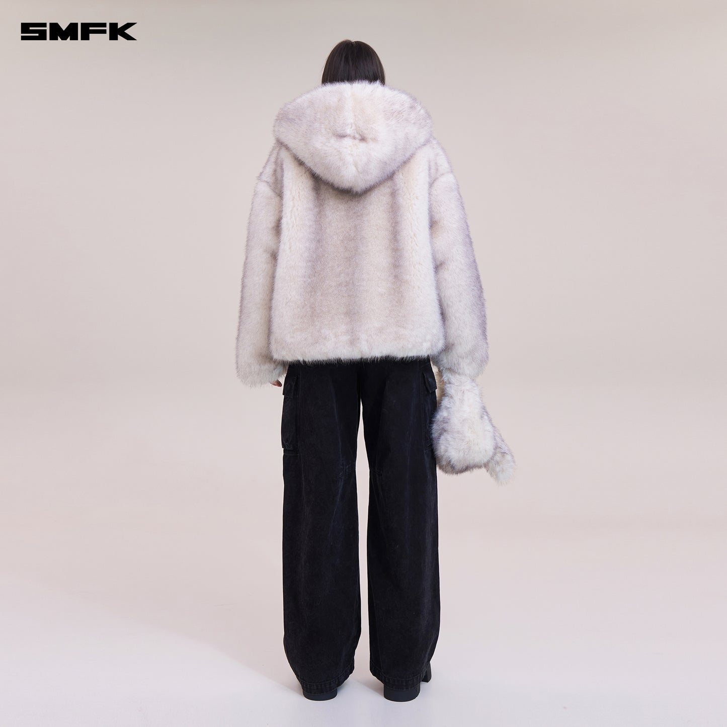 COMPASS MODE WASTELAND FURRY LOOSE HOODIE/ ARCTIC FOX WHITE