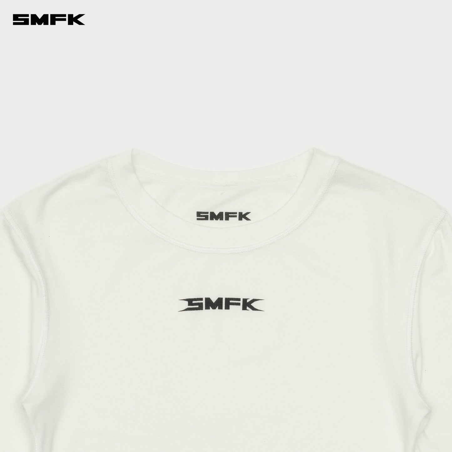 FUTURE Genetic Chain Sport Top Snow Mountain White