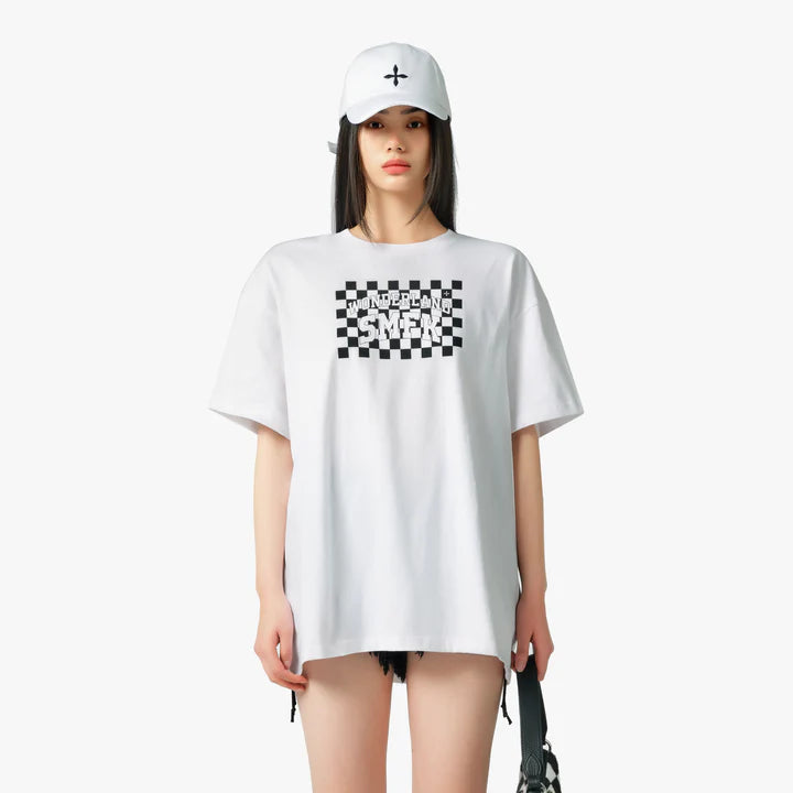 GRID BLACK AND WHITE TEE