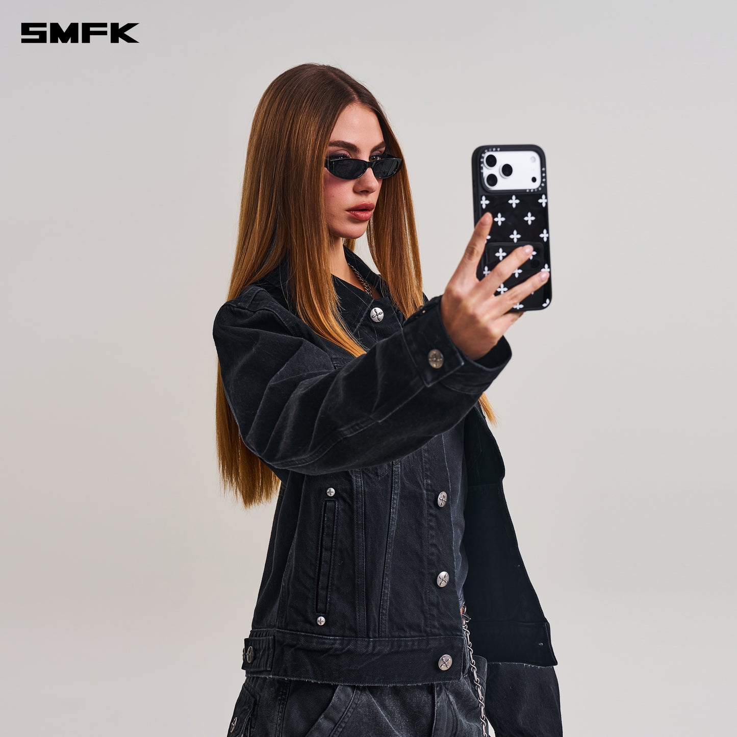 SMFK X CASETiFY COMPASS BLACK GARDEN 17 Pro Max PHONE CASE