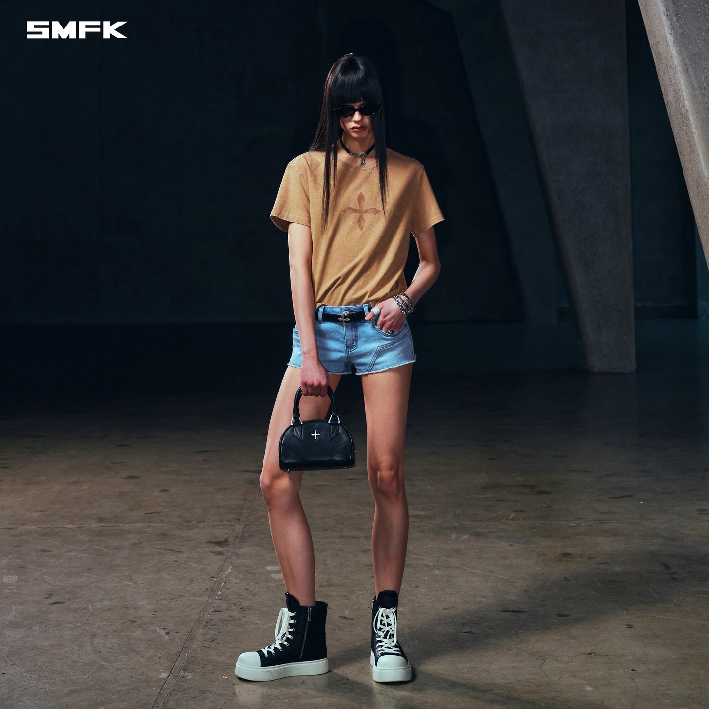 VINTAGE-SAVAGE TEE/STONE WASH
