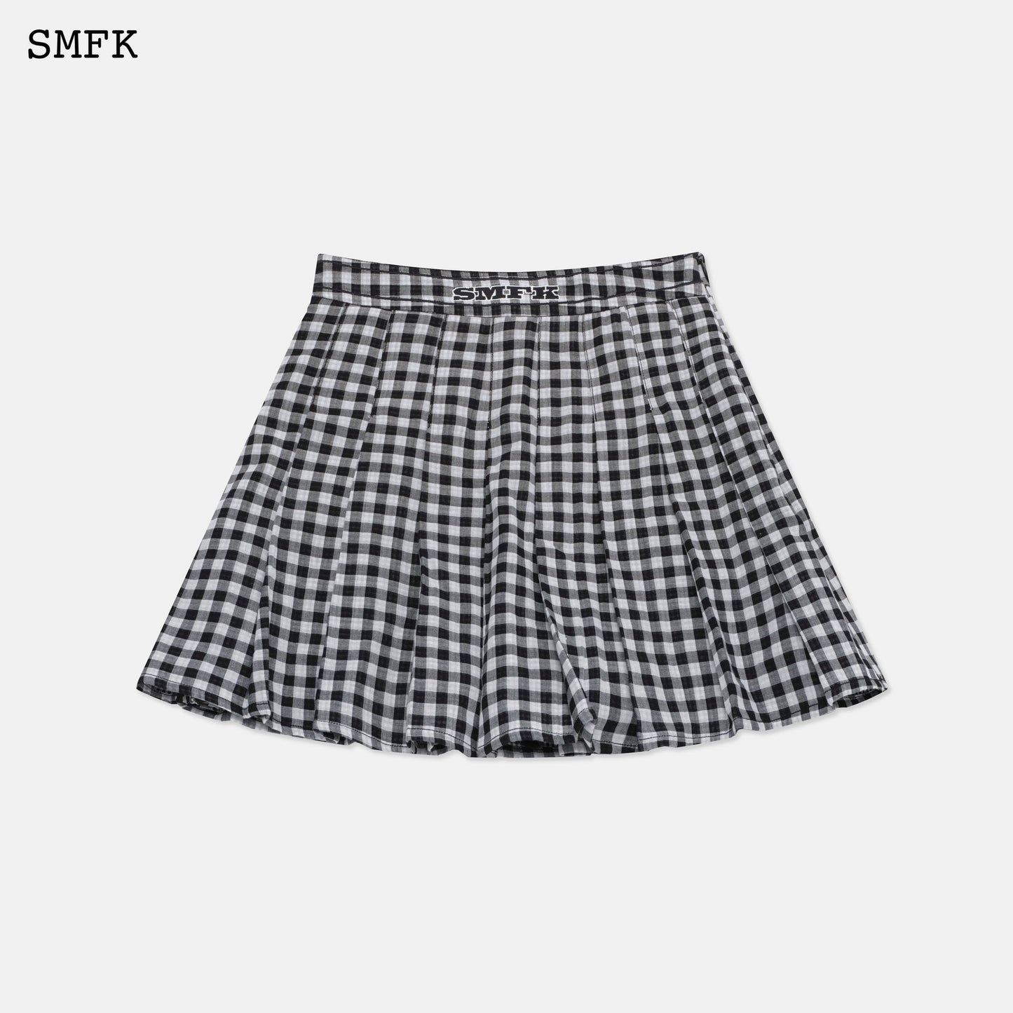 VINTAGE ACADEMY BLACK AND WHITE CHECKERED SKIRT