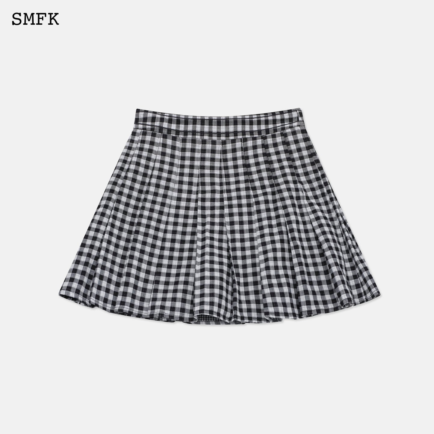 VINTAGE ACADEMY BLACK AND WHITE CHECKERED SKIRT