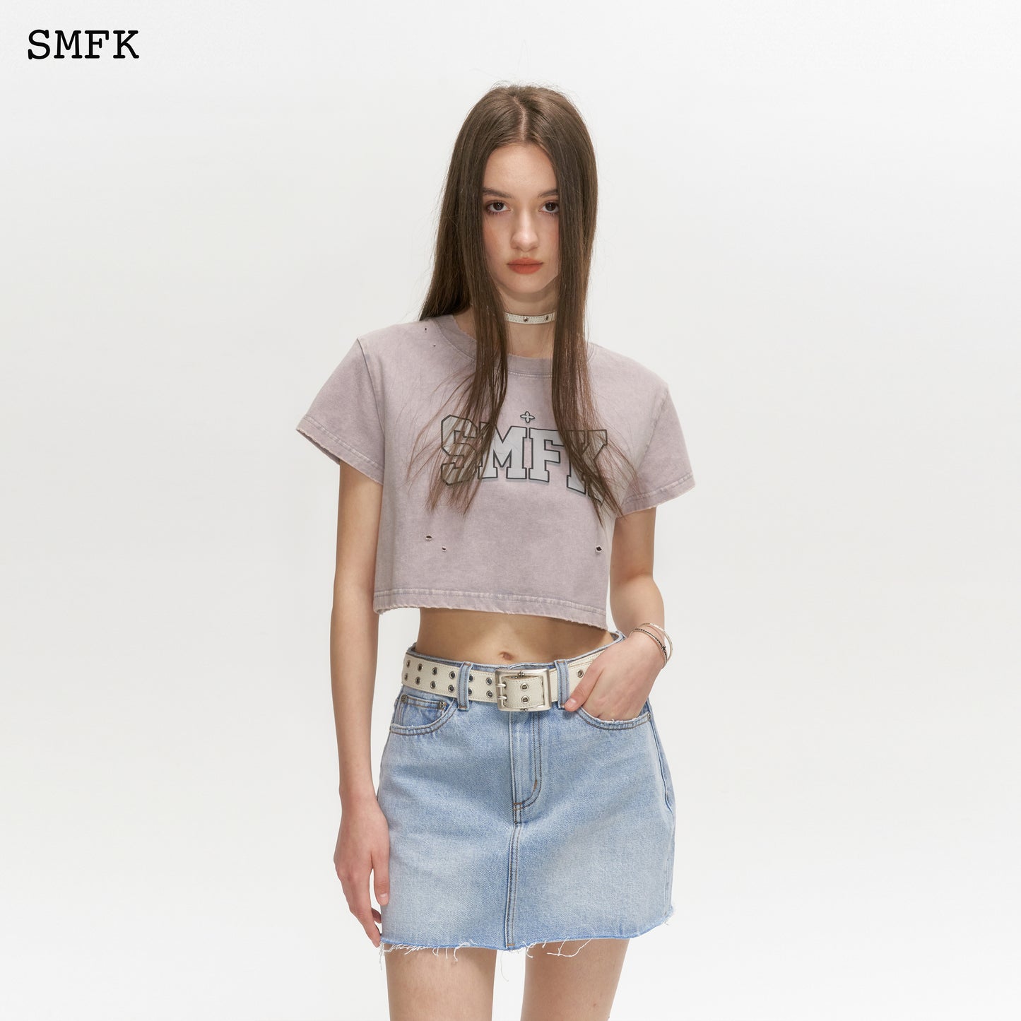 MODEL LIGHT GREY SHORT T-SHIRT