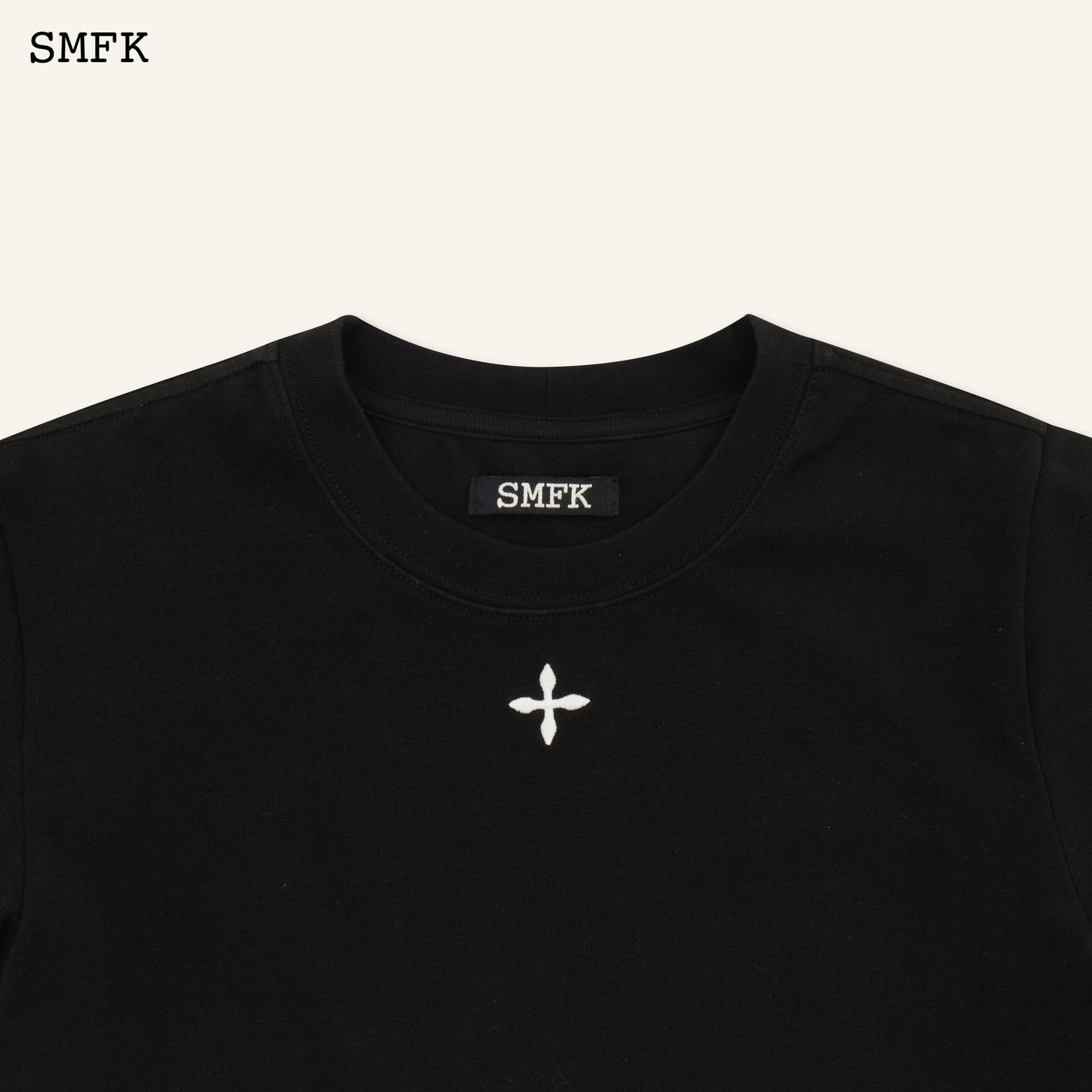 COMPASS HUG SLIM-FIT TEE IN BLACK