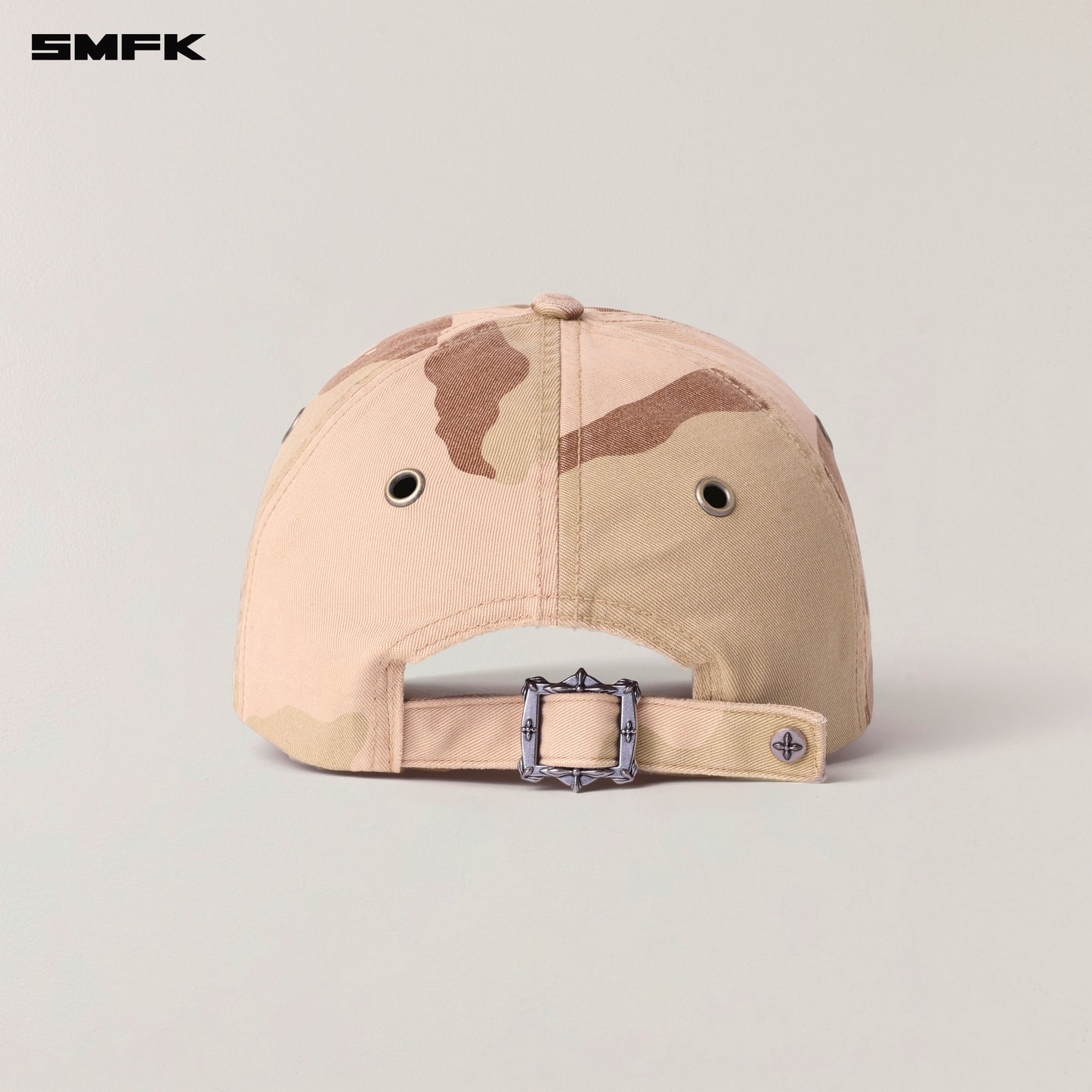 COMPASS BADGE CAMO CARGO CAP/ DESERT CAMOUFLAGE