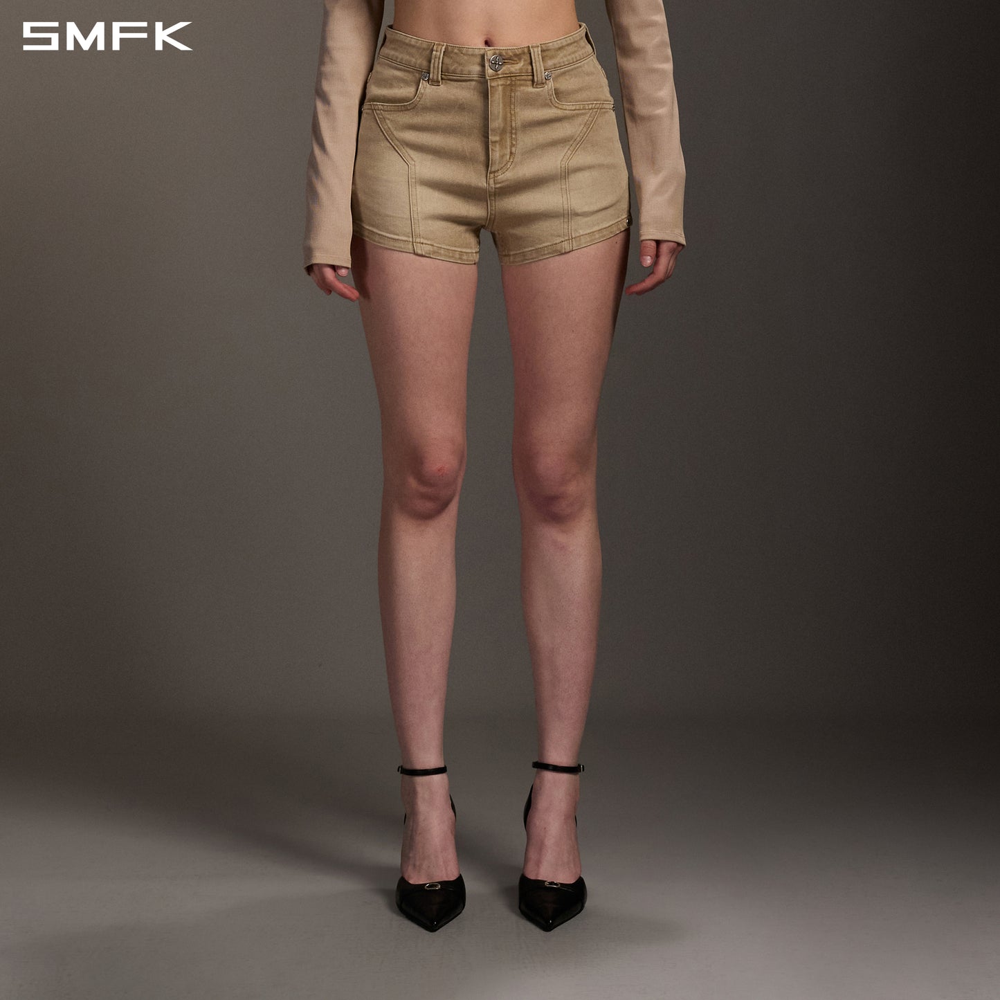 COMPASS DANCER DENIM FLAT SHORTS