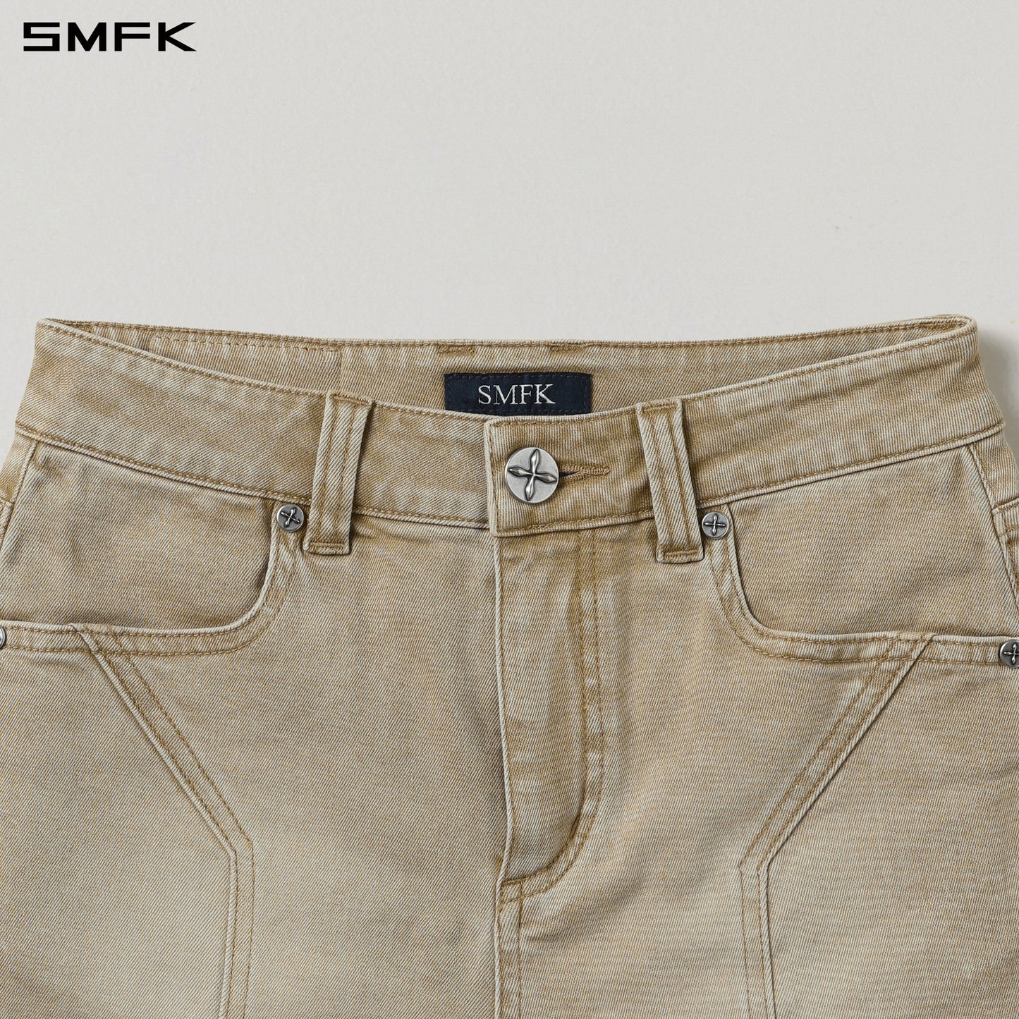 COMPASS DANCER DENIM FLAT SHORTS