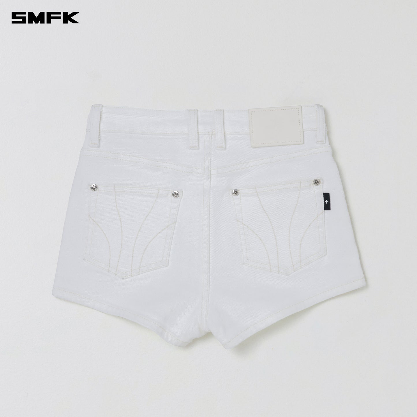 COMPASS DANCER DENIM FLAT SHORTS/ SNOW MOU NTAIN WHITE