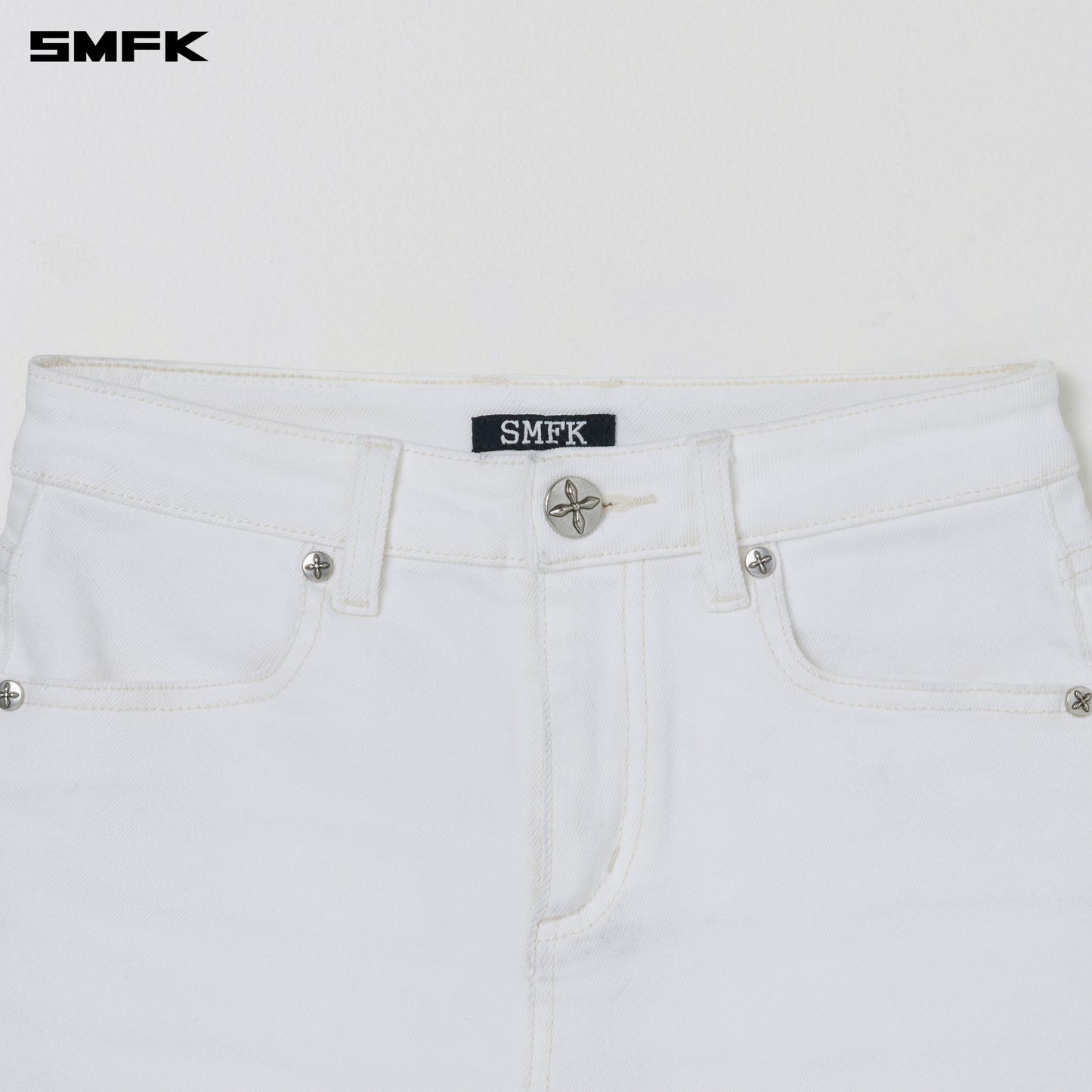 COMPASS DANCER DENIM FLAT SHORTS/ SNOW MOU NTAIN WHITE