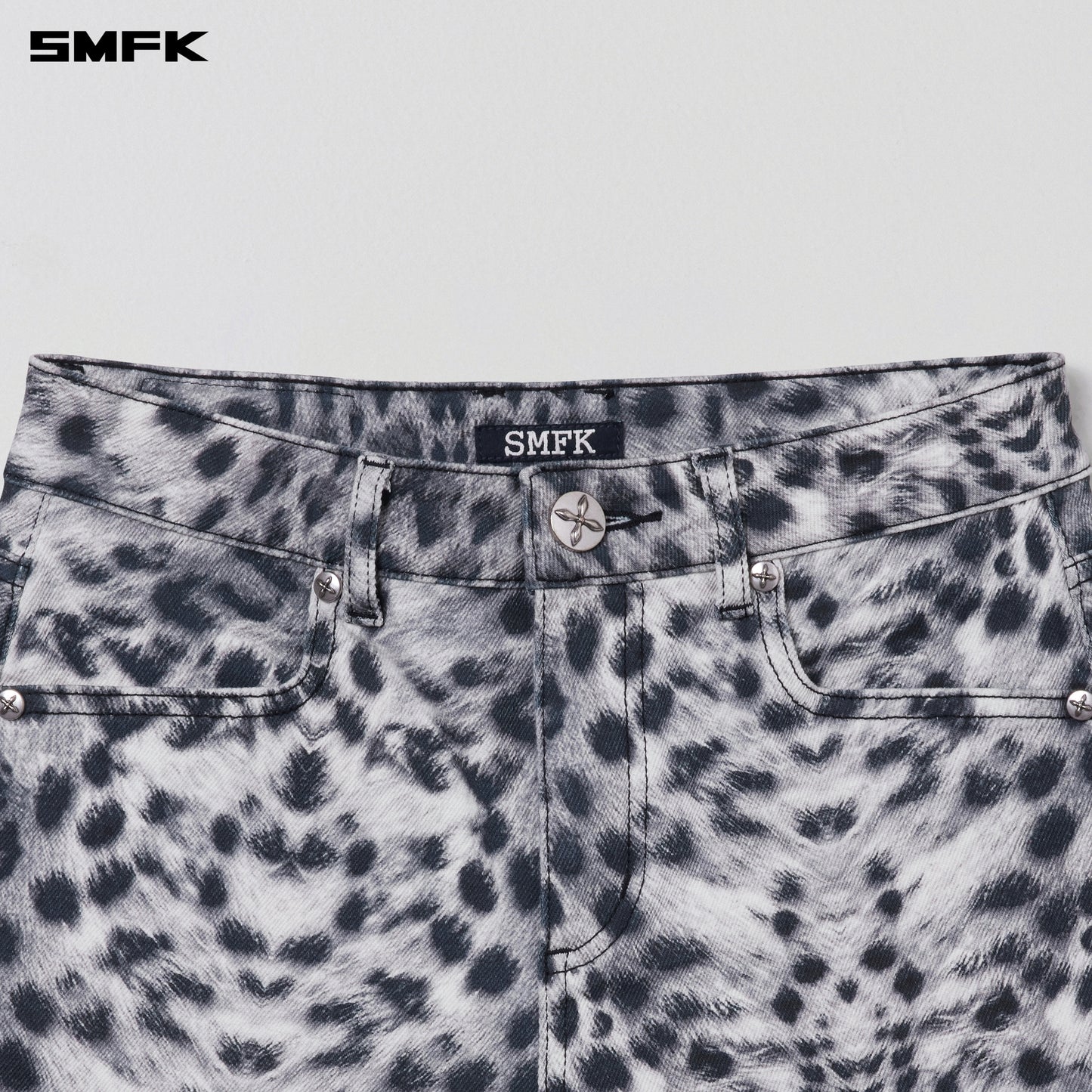COMPASS DANCER DENIM FLAT SHORTS/ MIRAGE LEOPARD