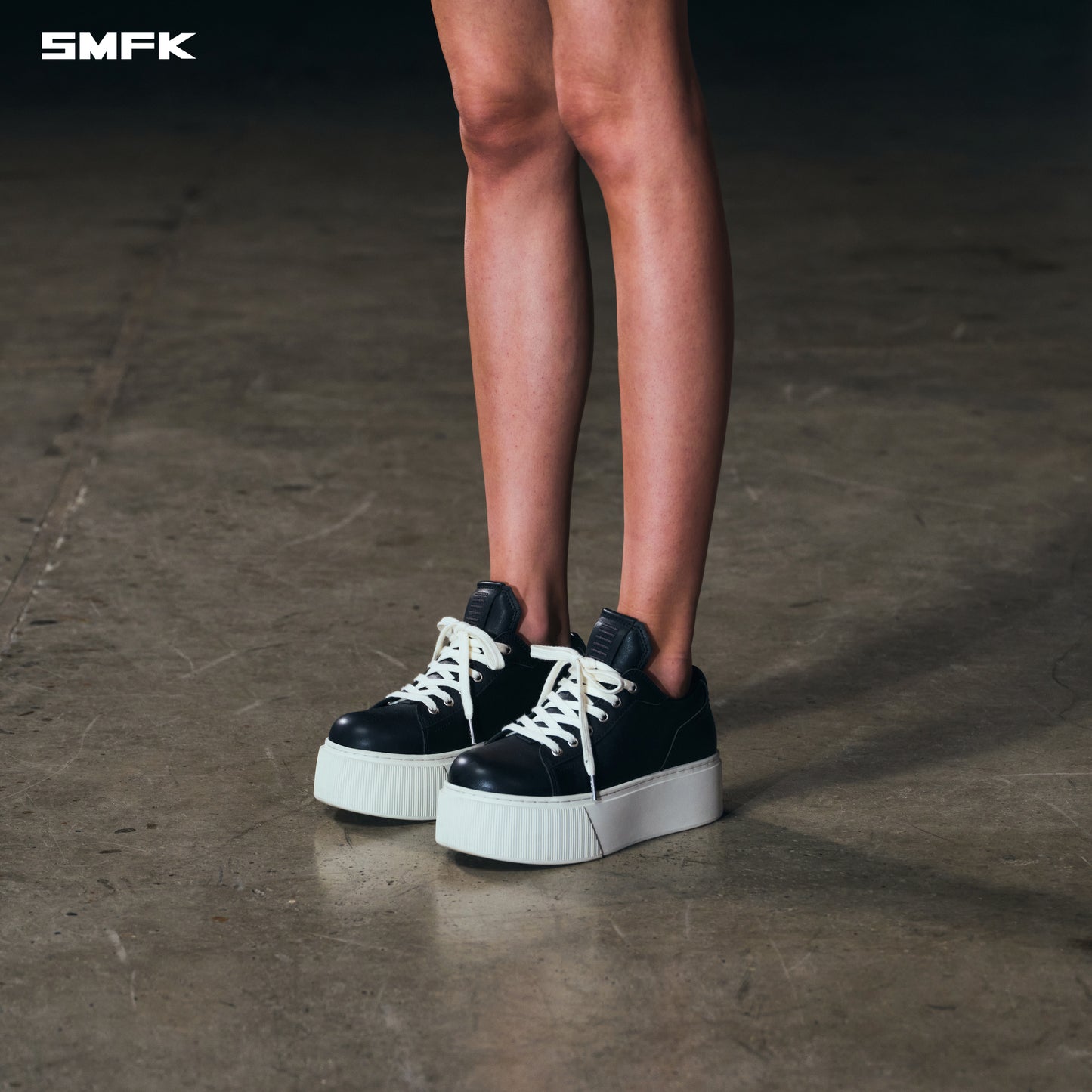 COMPASS MODE THICK LEATHER SNEAKER/COW LEATHER BLACK WHITE