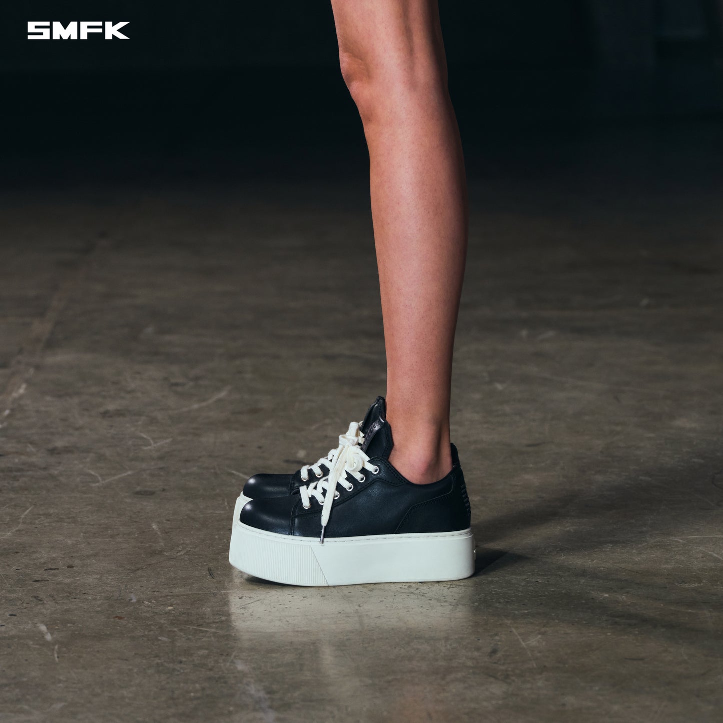 COMPASS MODE THICK LEATHER SNEAKER/COW LEATHER BLACK WHITE