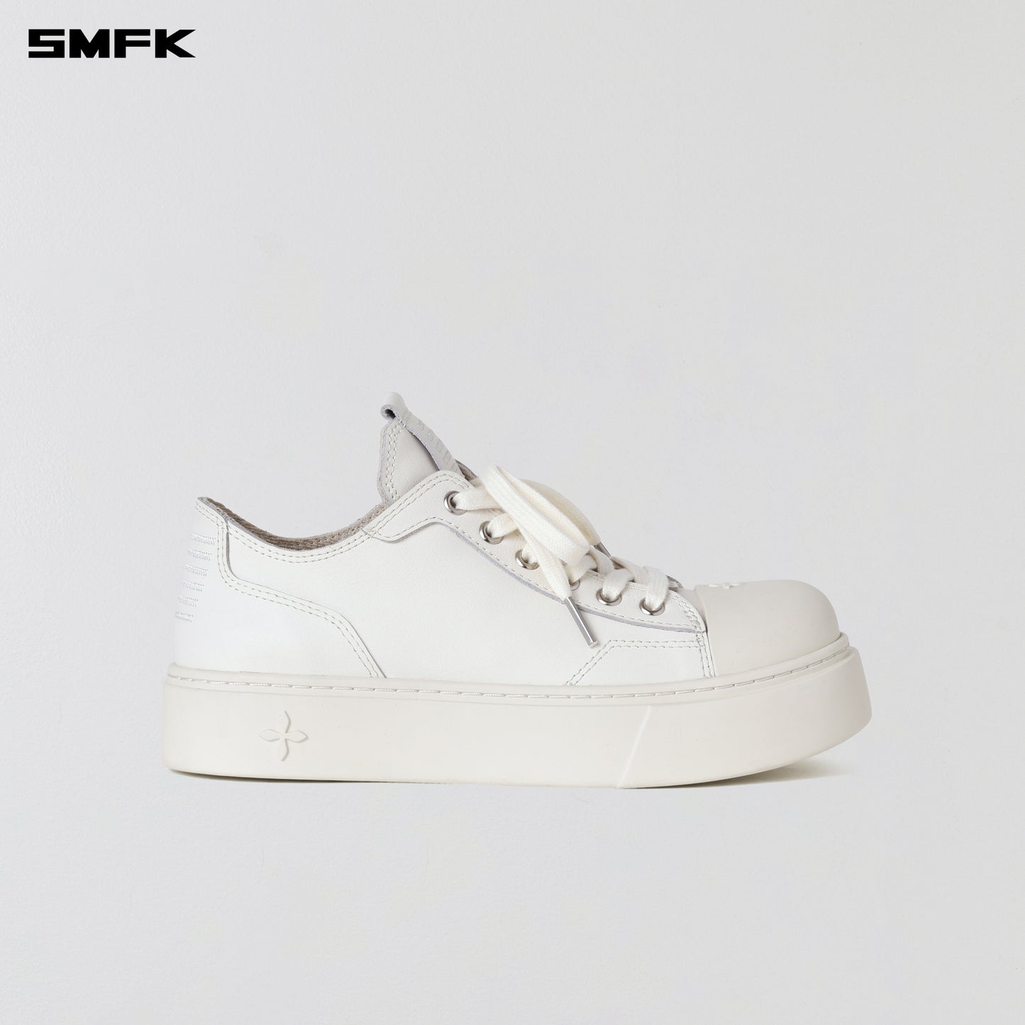 COMPASS MODE LEATHER SNEAKER LOW/COW LEATHER CLOUD WHITE