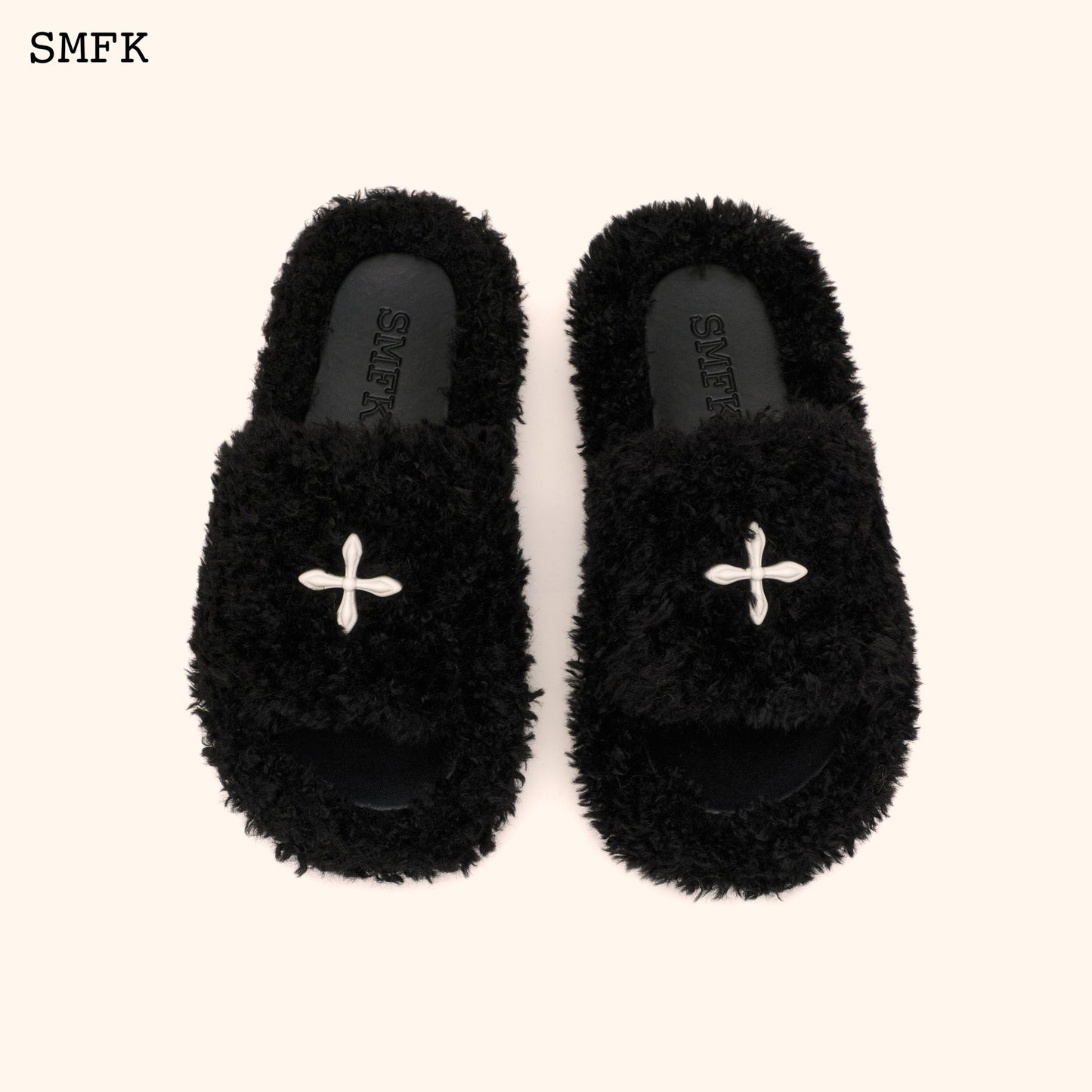 COMPASS BLACK VELVET FURRY SLIPPER