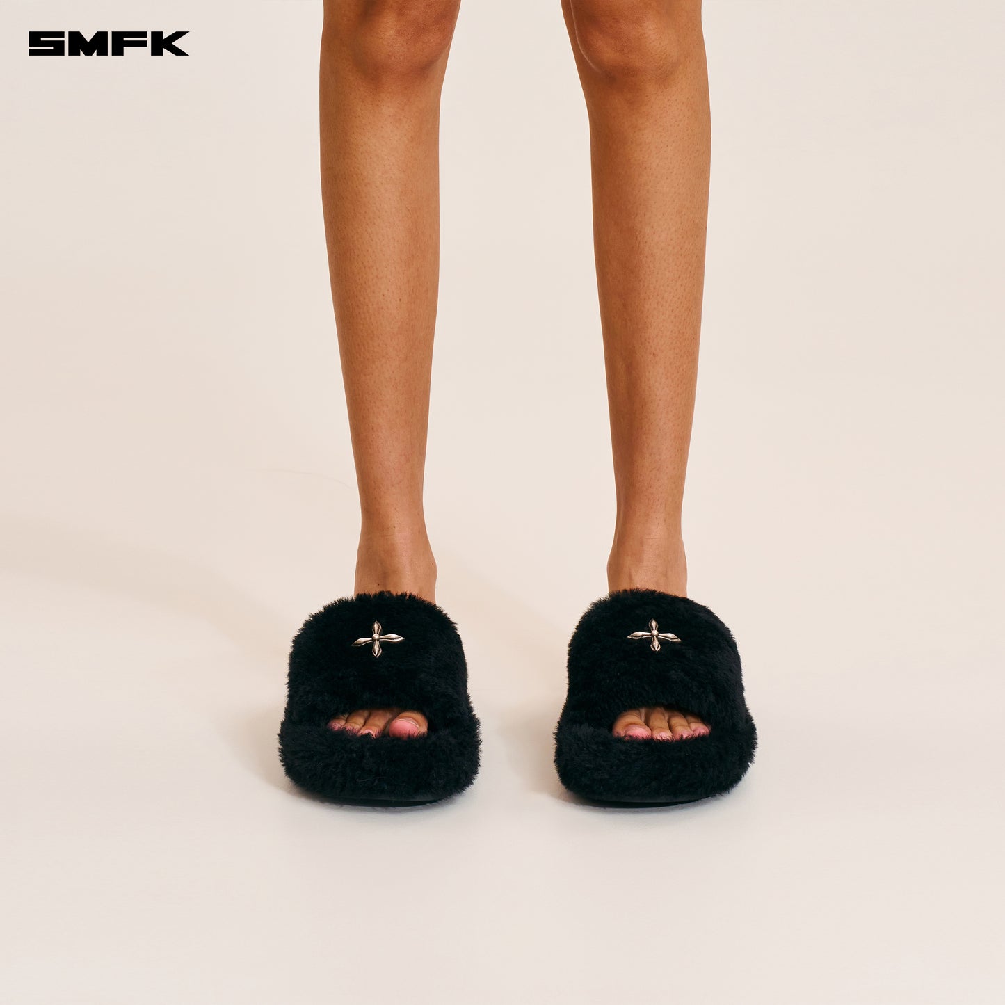 COMPASS MODE UNITY SHEARLING SLIPPER/ WILD BLACK