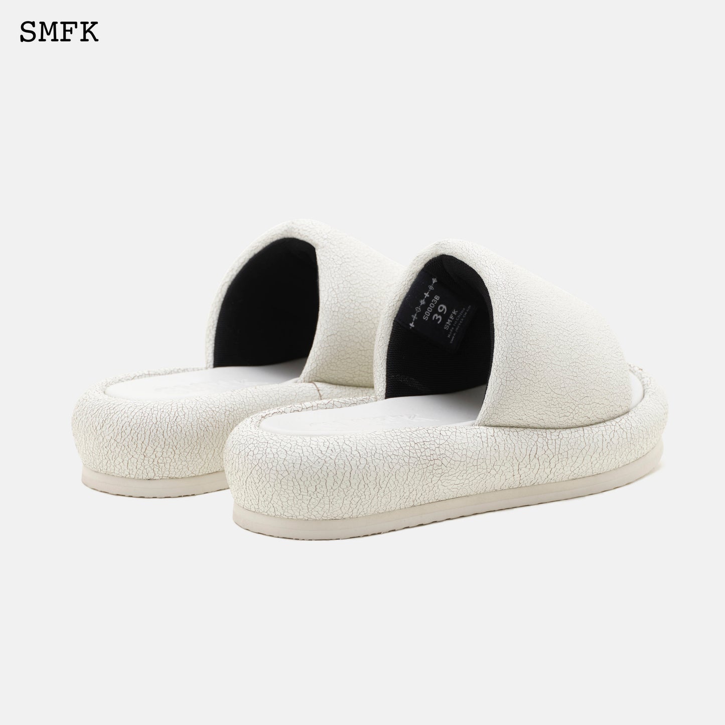 COMPASS FLAT WHITE SLIPPERS