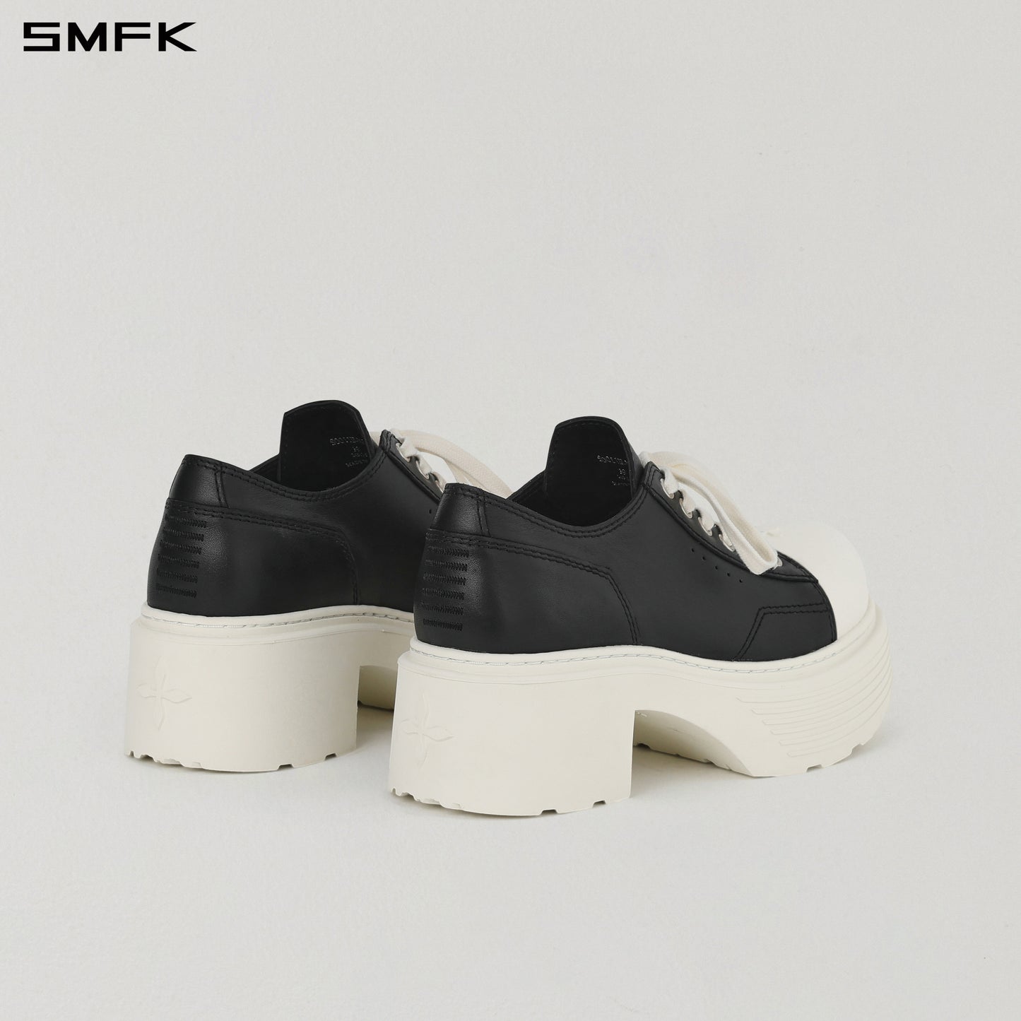 CORE LEATHER SNEAKER/THICK