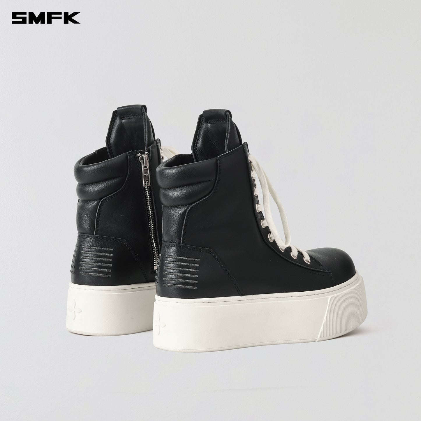 RUSH BOXING MID BOOTS BLACK WHITE
