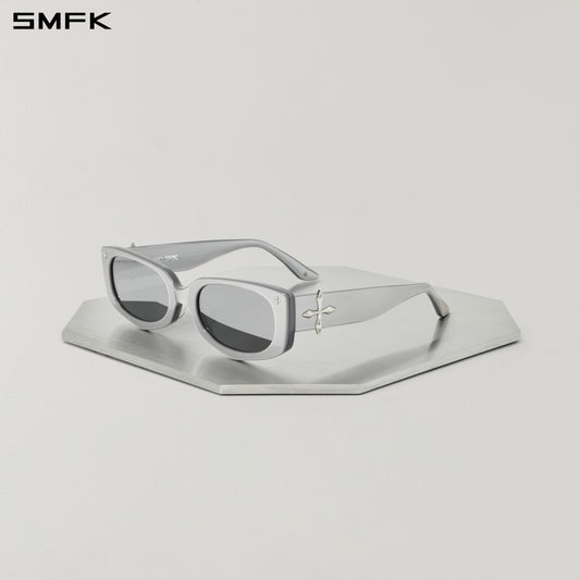 FUTURE TRAJECTORY IRREGULAR SUNGLASSES SPACE SILVER
