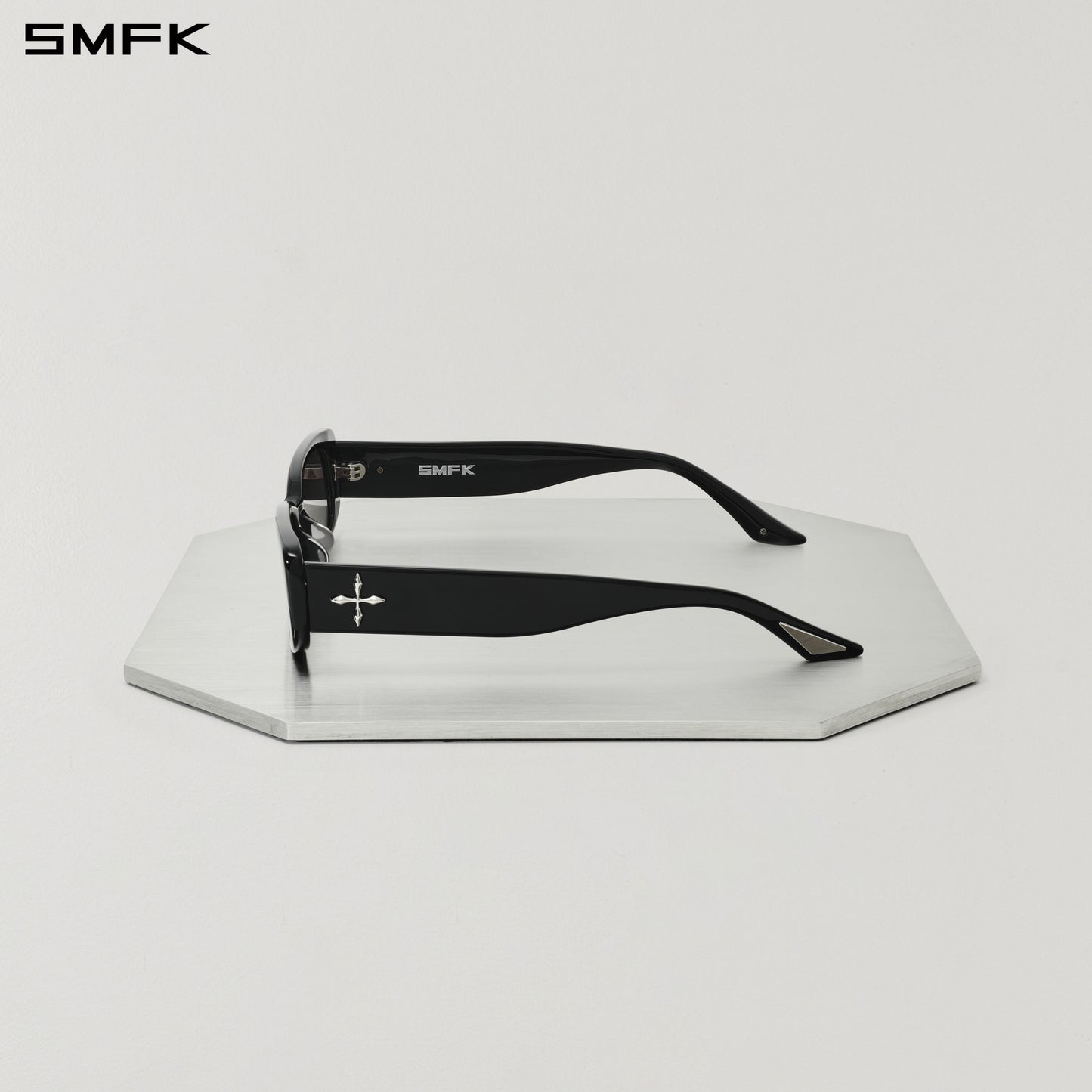 FUTURE STREAMLINE SLIM SUNGLASSES WILD BLACK