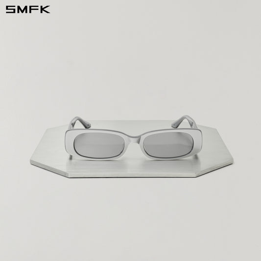 FUTURE STREAMLINE SLIM SUNGLASSES SPACE SLIVER