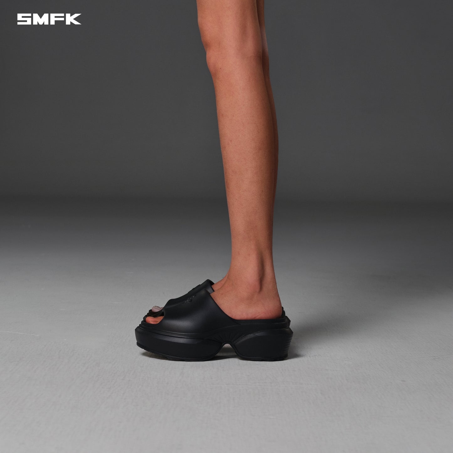 WAVE SLIPPER-F - WILD BLACK