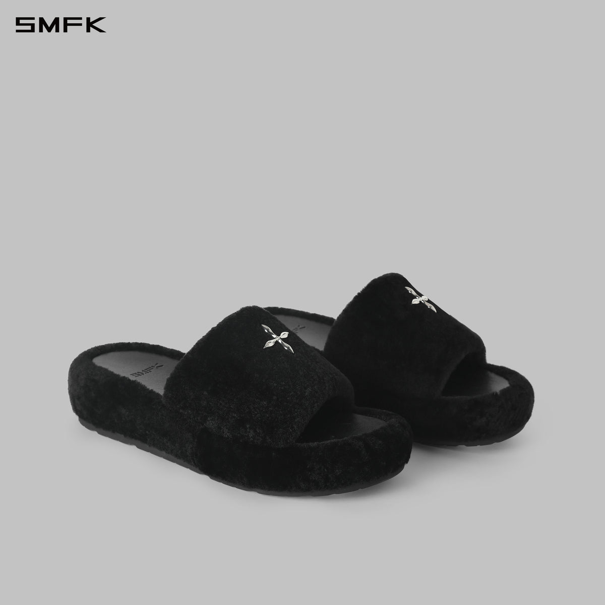 PRISM WORLD SHEEPSKIN SLIPPERS