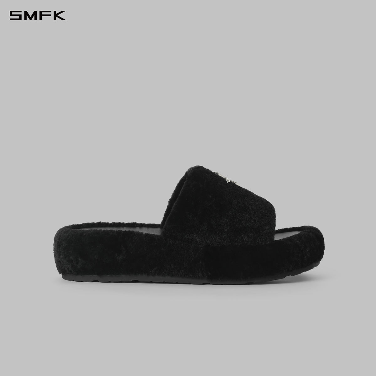 PRISM WORLD SHEEPSKIN SLIPPERS