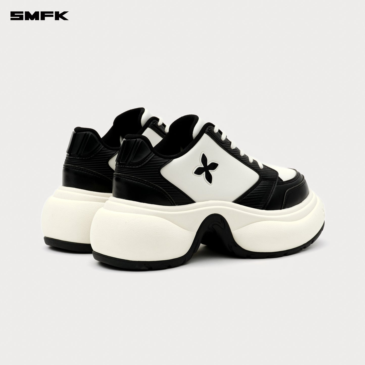 FUTURE RIPPLE heeled sneakers Women's Shoes - black and white