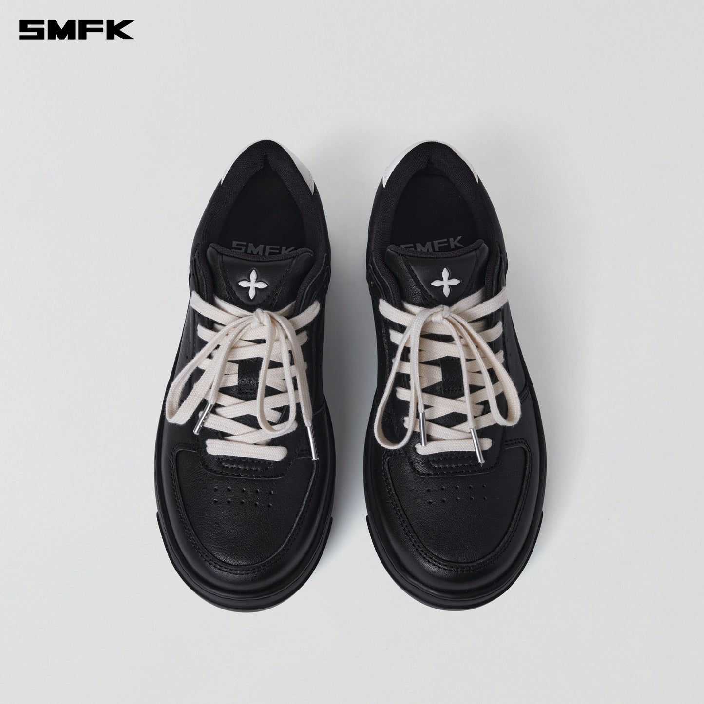 COMPASS MODE-T LEATHER SNEAKER/ WILD BLACK