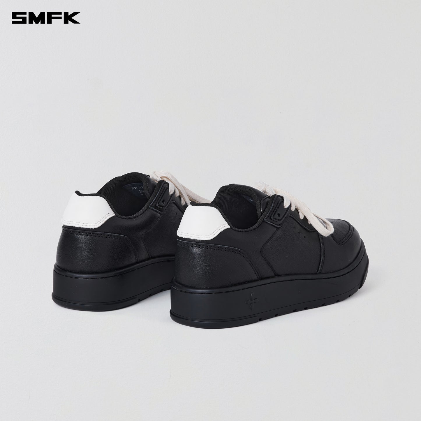 COMPASS MODE-T LEATHER SNEAKER/ WILD BLACK
