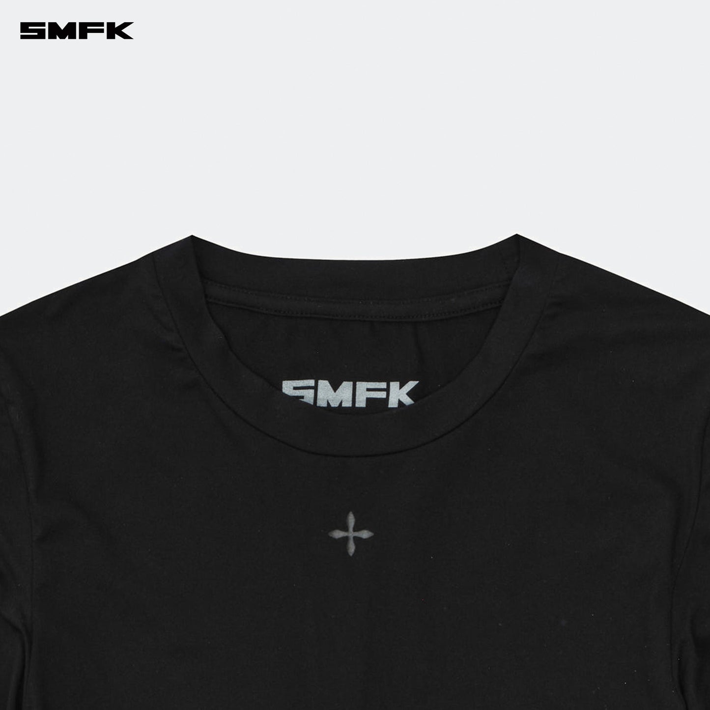 Compass Hug Embrace Skin Slimming Top Wilderness Black