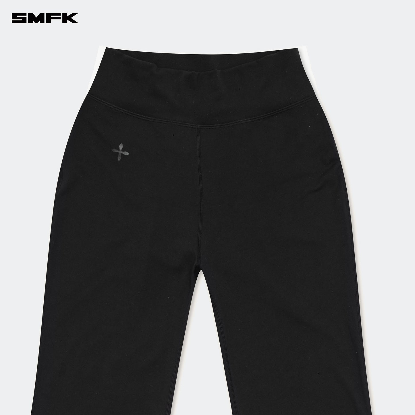 FUTURE Wave Dynamic Idea Shaping Sports Flare Pants Wilderness Black