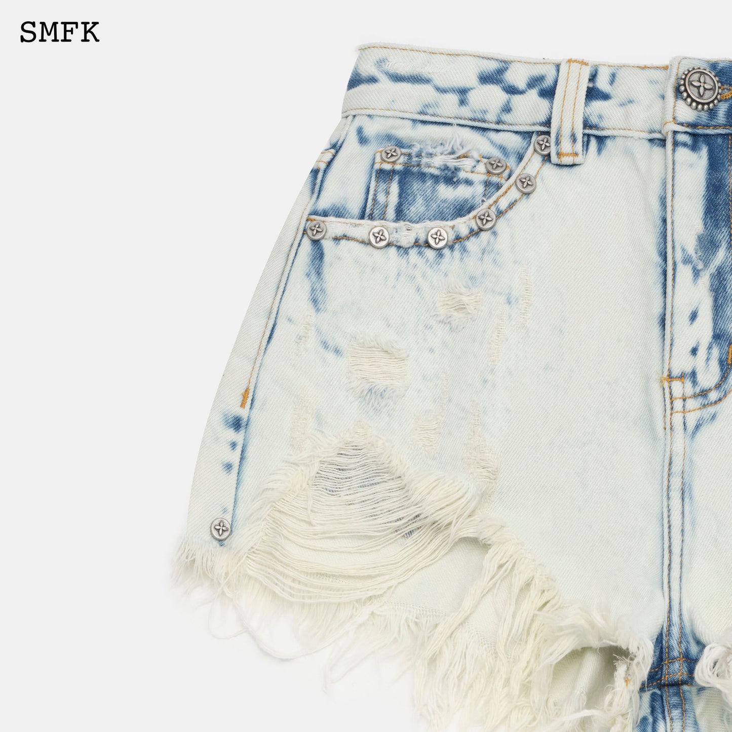 WILDERNESS ROCK WHITE SHORT JEANS