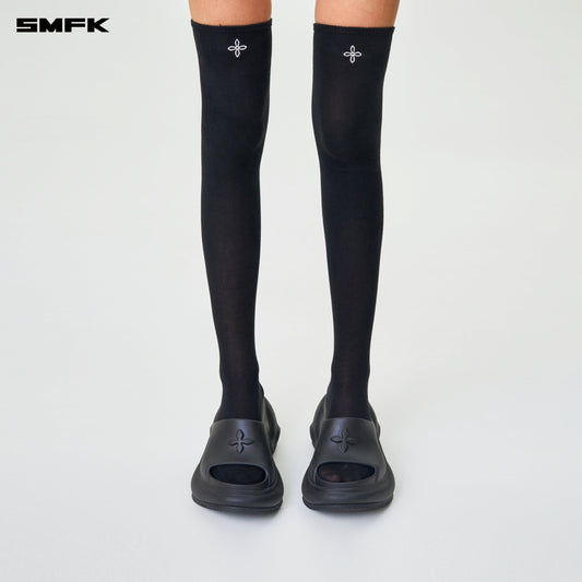 Compass. Hug Embrace Athletic Thigh High Socks (2 Pairs) Wilderness Black