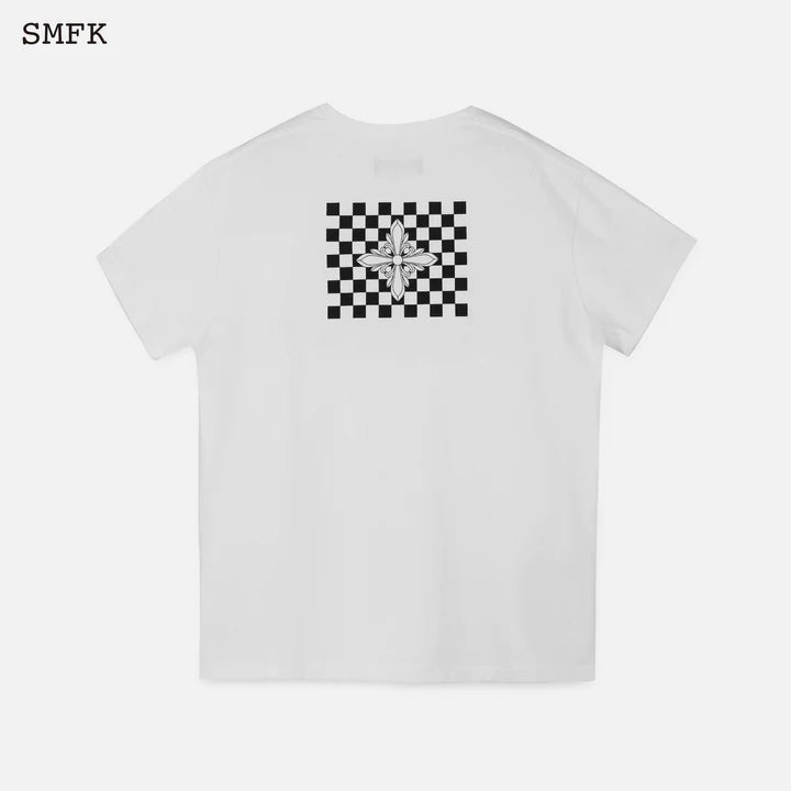 GRID BLACK AND WHITE TEE