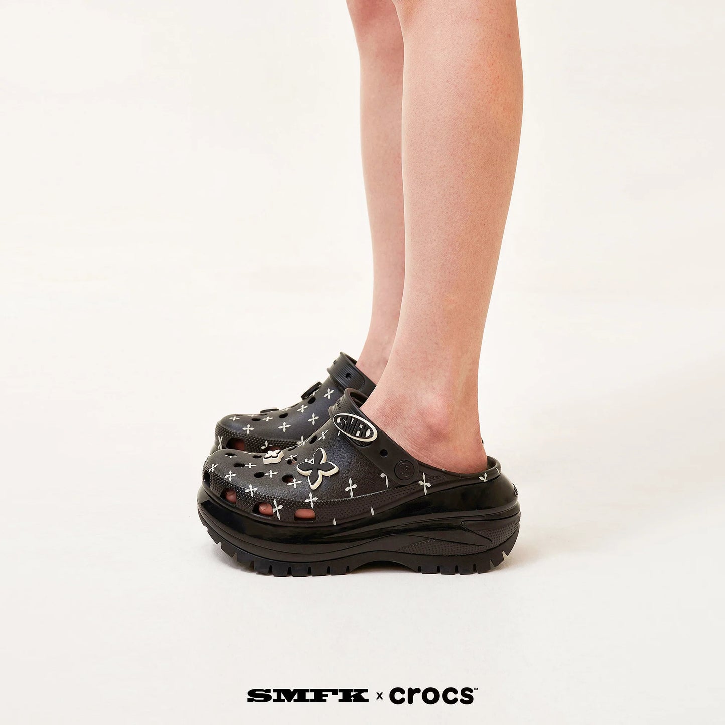 SMFK x Crocs Joint Collection Light Wheel Hole Shoes/Spotted Black